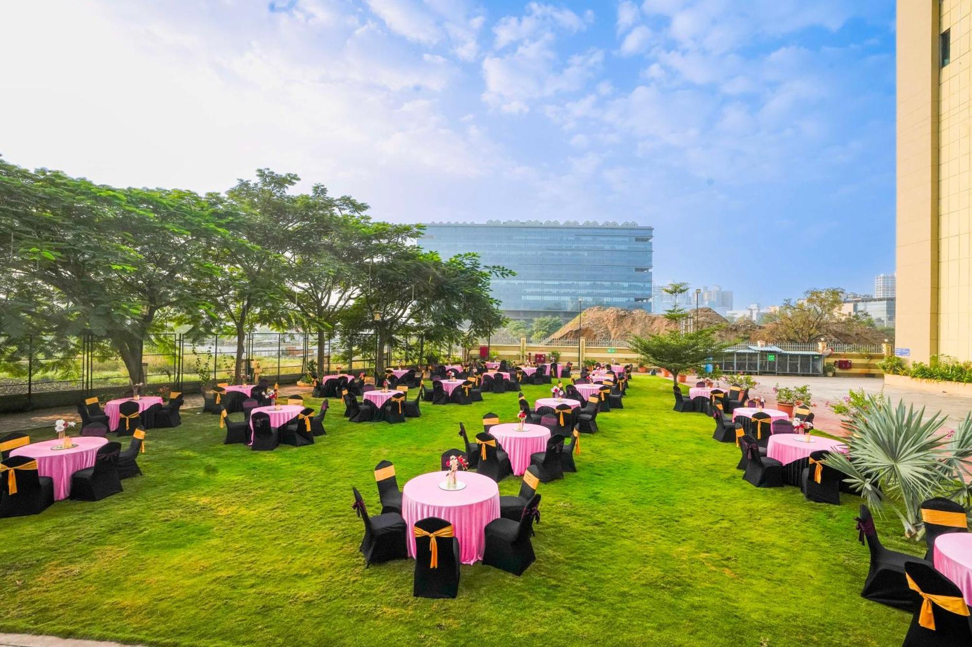 Radisson Blu Pune Hinjawadi Hotel